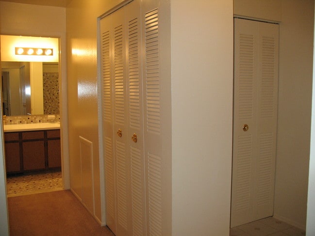 Vista Villa Manor Apartments