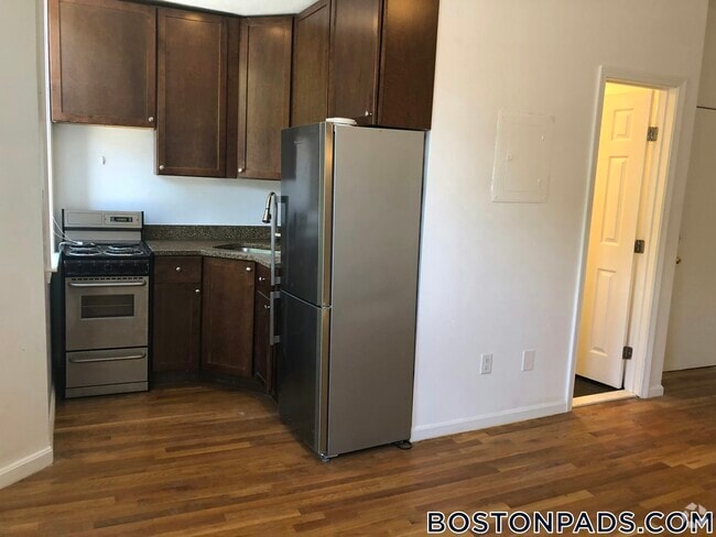 Building Photo - 63 S Huntington Ave Rental