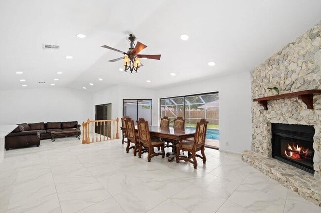 Photo - 20951 Chisolm Way