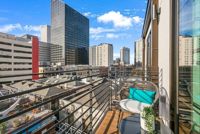 Photo - 611 Commerce St Unidad ID1267094P