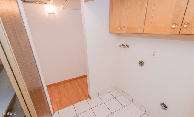 Photo - 2 br, 2 bath Condo - 333 Burchett Street 307