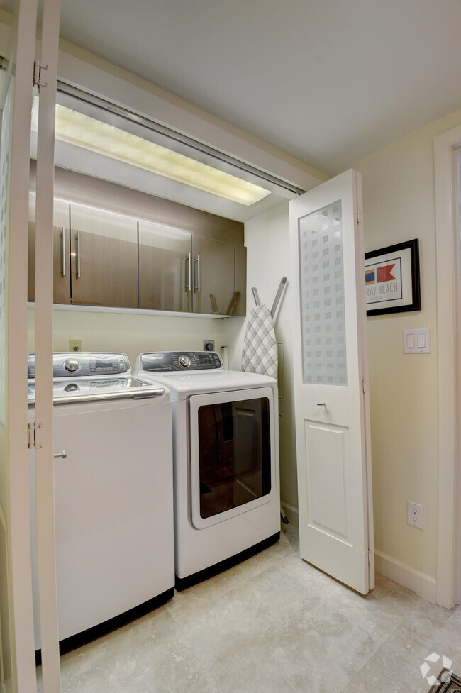 Building Photo - 2155 S Ocean Blvd Rental