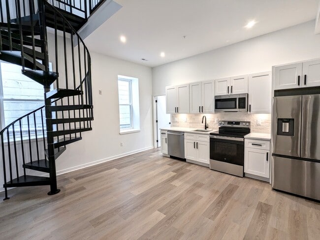 Building Photo - 1503 N Stillman St Unit 2