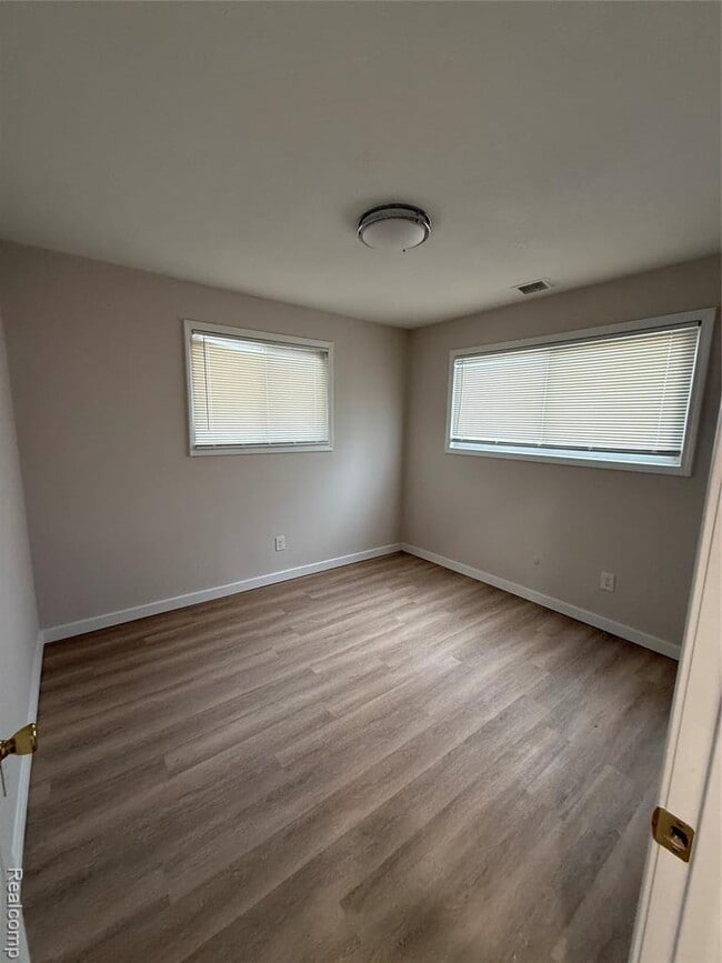 Photo - 11359 Winthrop St