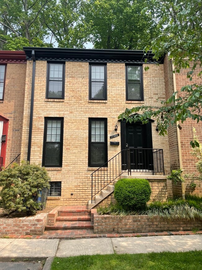 Building Photo - 11323 Palisades Ct Rental