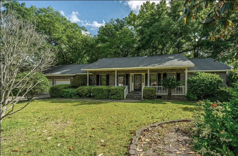 Photo - 19 Brigadier Dr