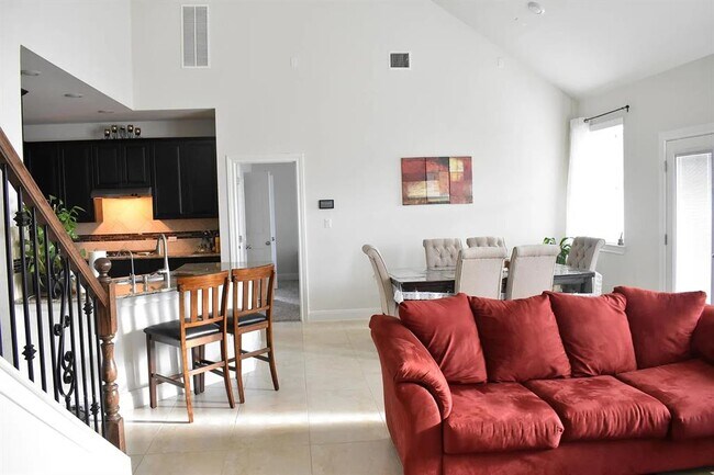 Photo - 1109 Sundrops St