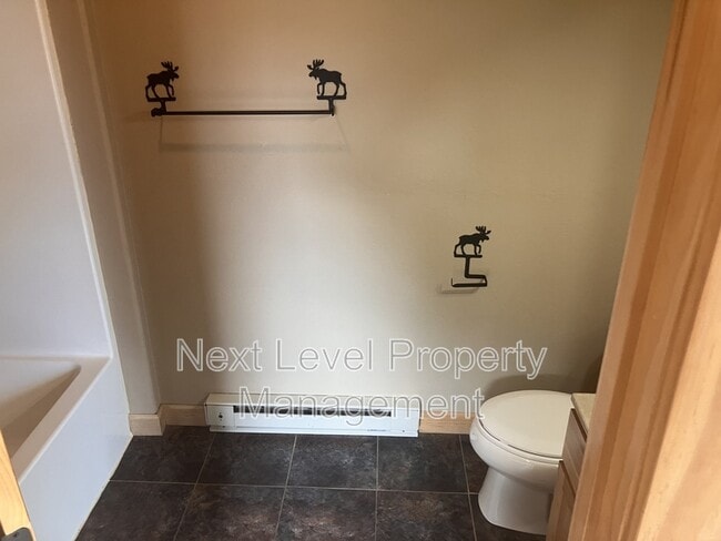 Photo - 111 E Cottonwood Dr