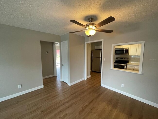 Photo - 511 Duchess Ct