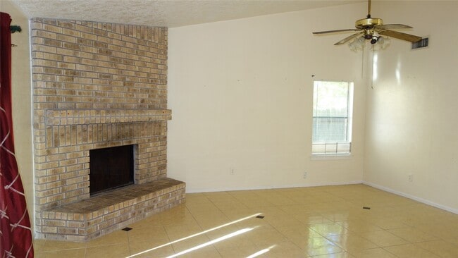 Photo - 16610 Quail Park Dr