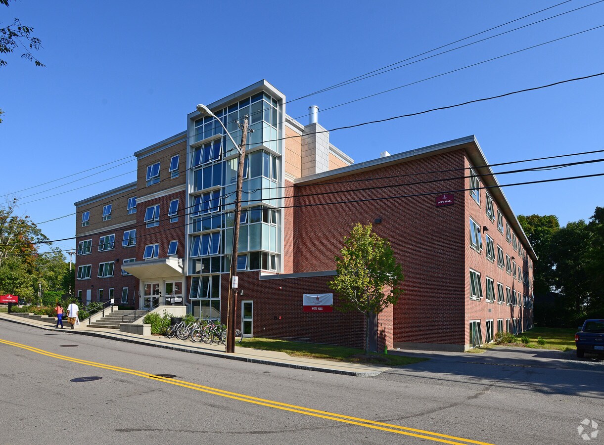 Photo - Pope Hall Bridgewater State College Apartments
