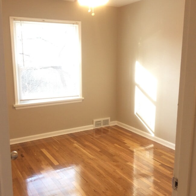 Photo - 1041 Willmann Ct