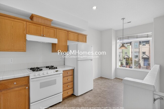 Photo - Spacious Three Bedroom Townhome in the Heart of Beaverton!
