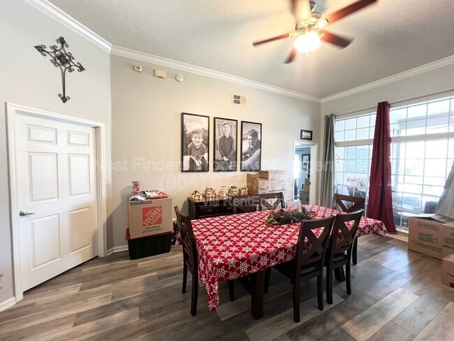 Photo - 264 Village Green Ave