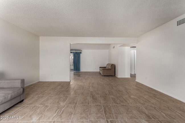 Photo - 5809 W Yucca St