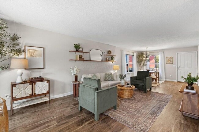 Photo - 484 Linwood Ave