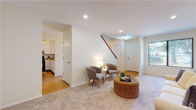 Building Photo - 114 Cottonwood Rd Unit 114 Rental