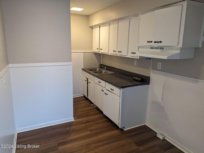 Photo - 525 W Whitney Ave Unit 1