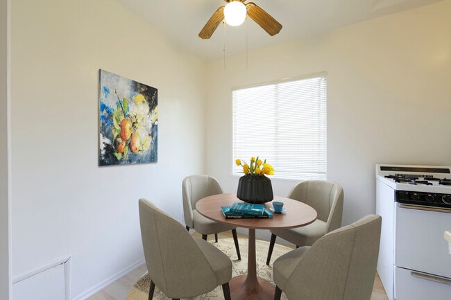 Photo - 667 Levering Ave