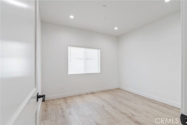 Photo - 11142 Woodley Ave