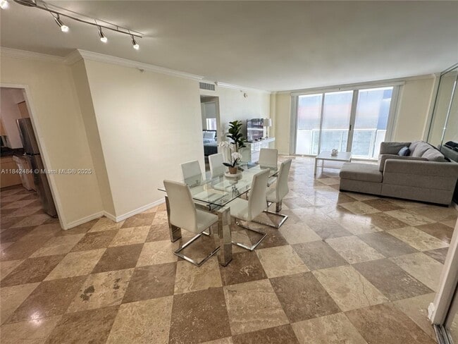 Building Photo - 9195 Collins Ave Unit 912 Rental