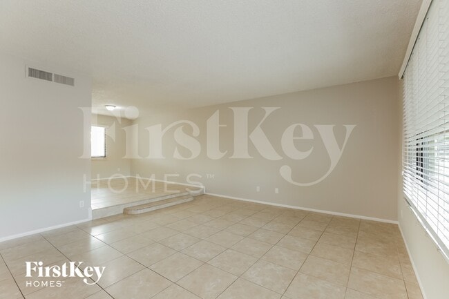 Photo - 4501 S Forest Ave