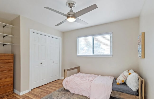 Photo - 935 S 1500 E St