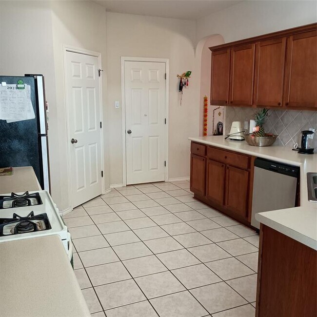 11616 Fletcher Hall Ln