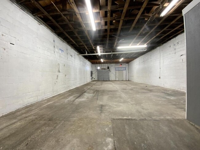 Photo - 61 E Main St