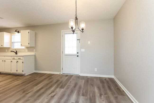 Photo - 1714 Locerbie Dr