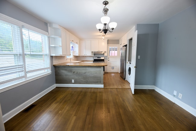 Photo - 4809 Lavista Rd