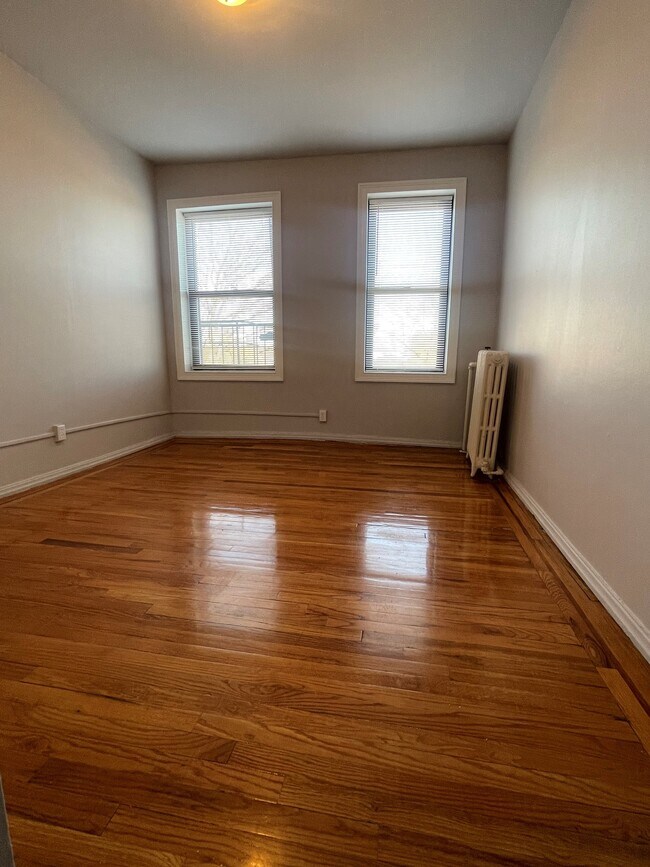 58 Ettrick Ter Apartments For Rent in Rutherford, NJ