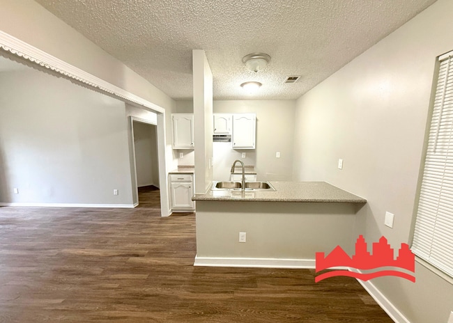 Photo - 3995 Schoolfield Cove