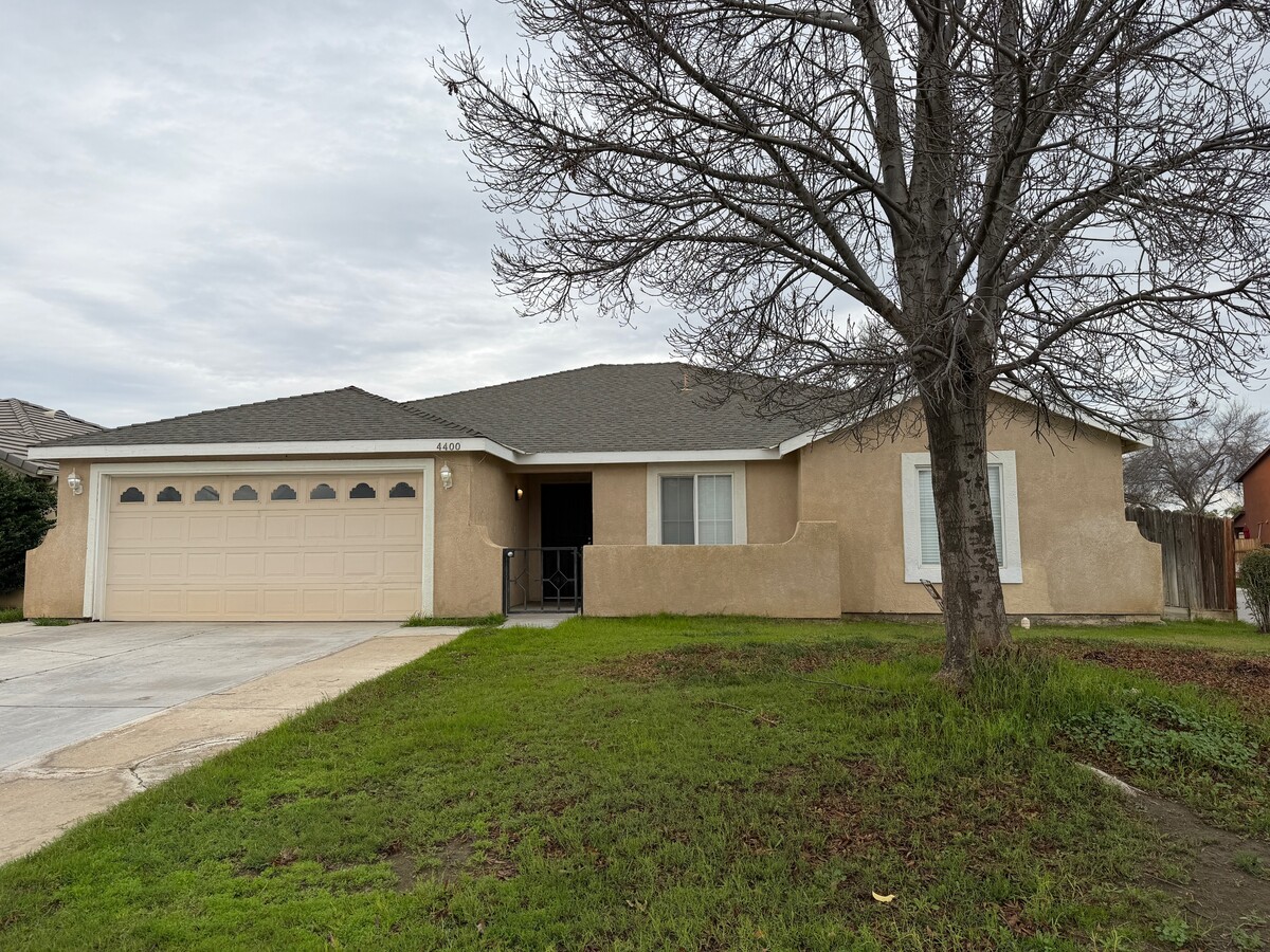 Photo - 4400 Oldcastle Ave