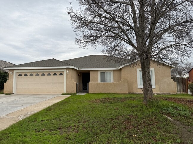 Building Photo - 4400 Oldcastle Ave