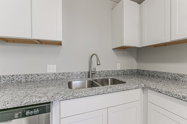 Photo - 510 S Utah St