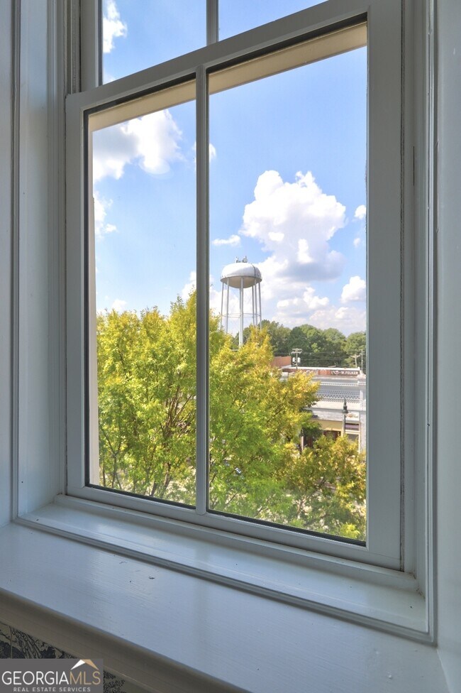 Photo - 123 N Broad St