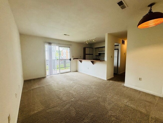 Photo - 831 Claytor Square