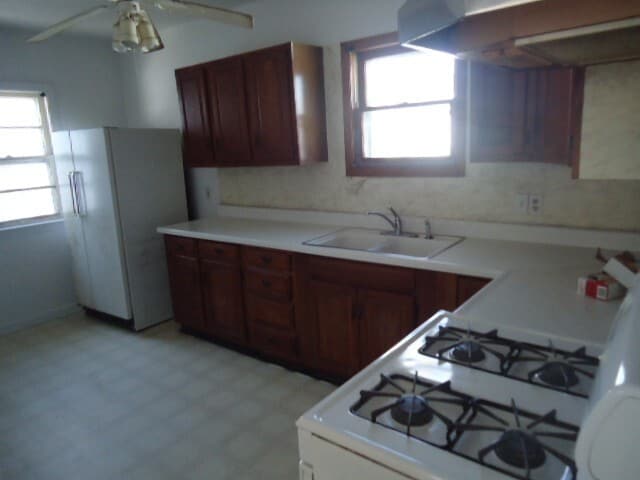 Photo - 243 Polk St