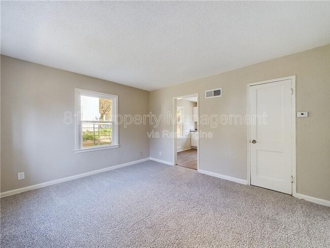 Photo - 7433 Arleta Blvd
