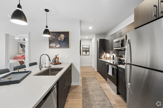 D12 4BR, 4BA - 1,469SF - Kitchen - Current on Center