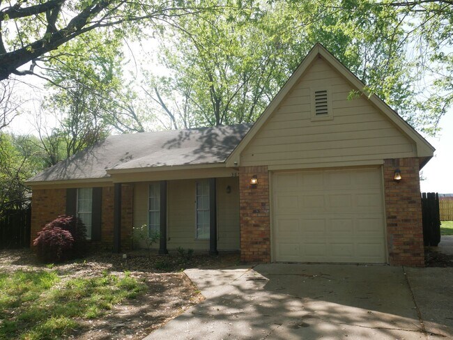 Photo - 3855 Ramblewood Dr