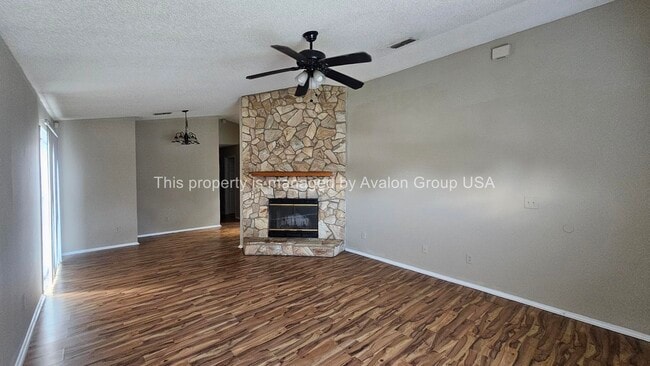 Photo - 10160 Geni Hill Cir N