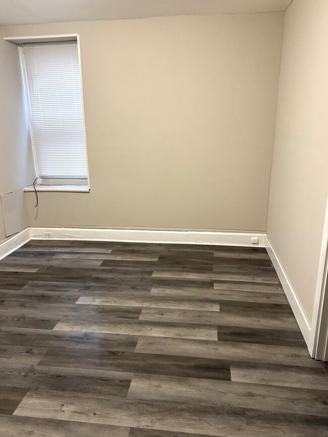 Photo - 425 Highland Ave Unit Apt. B