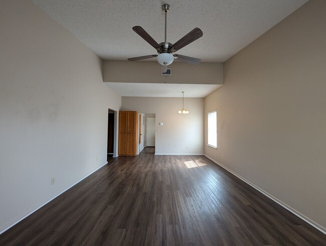 Photo - LOCATION!! On Wood Rd -Off Landa  / Fridge / Covered Back Patio / No Carpet / NBISD