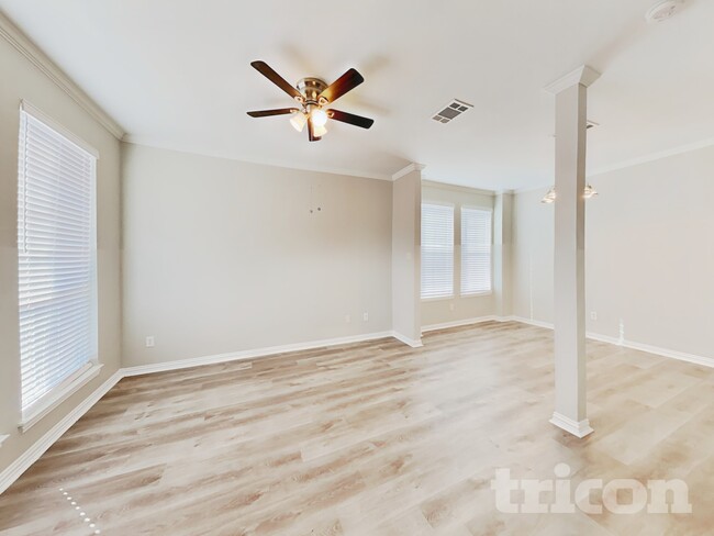 Photo - 2705 Lauren Way