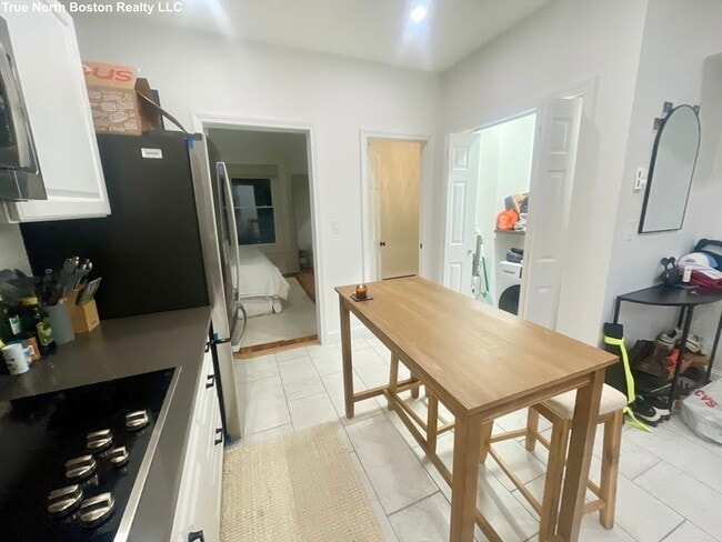Photo - 206 Hanover St Unidad 2