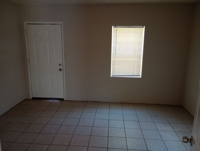 Photo - 2118 Jemison Ave Unit B