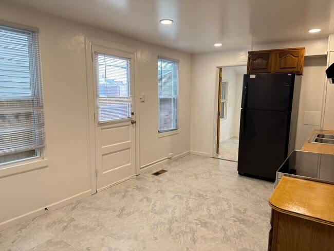 Photo - ACCEPTING SECTION 8 - Spacious 3 Bedroom 2 Bathroom Home in Columbia!