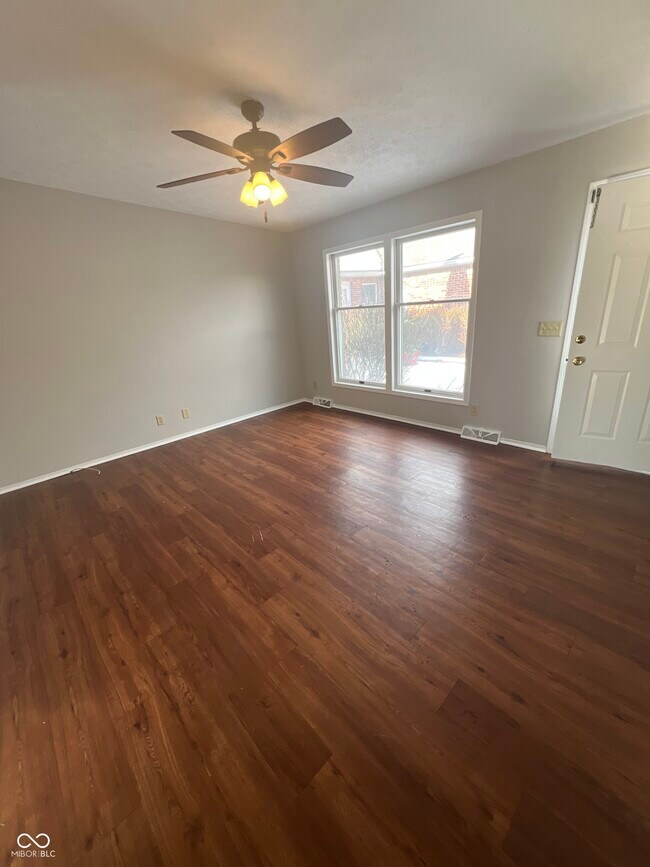 Photo - 1807 Riley Rd